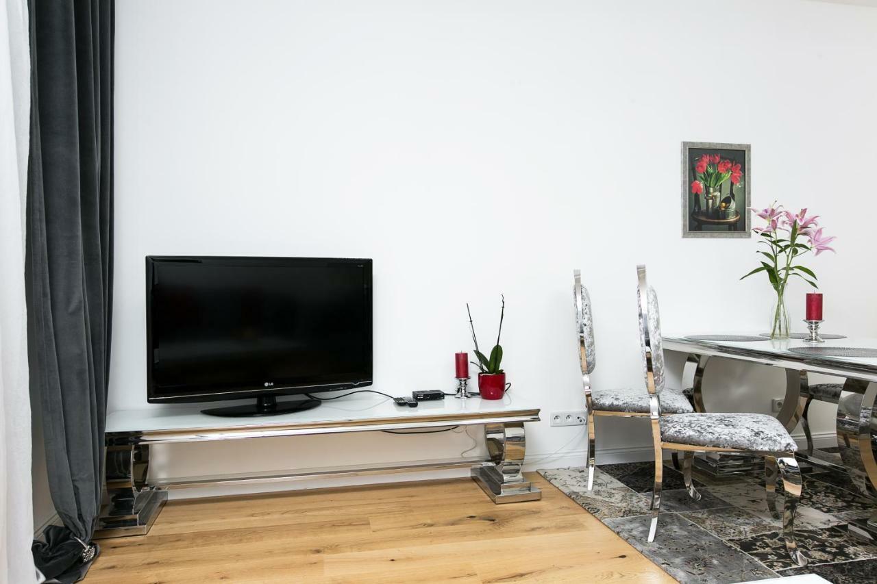 Old Town Cristal Apartment By Otium Krakow Ngoại thất bức ảnh