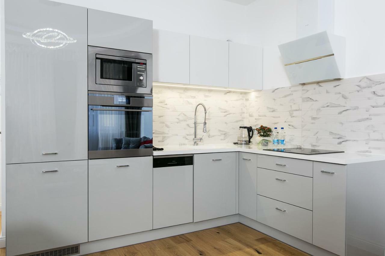 Old Town Cristal Apartment By Otium Krakow Ngoại thất bức ảnh
