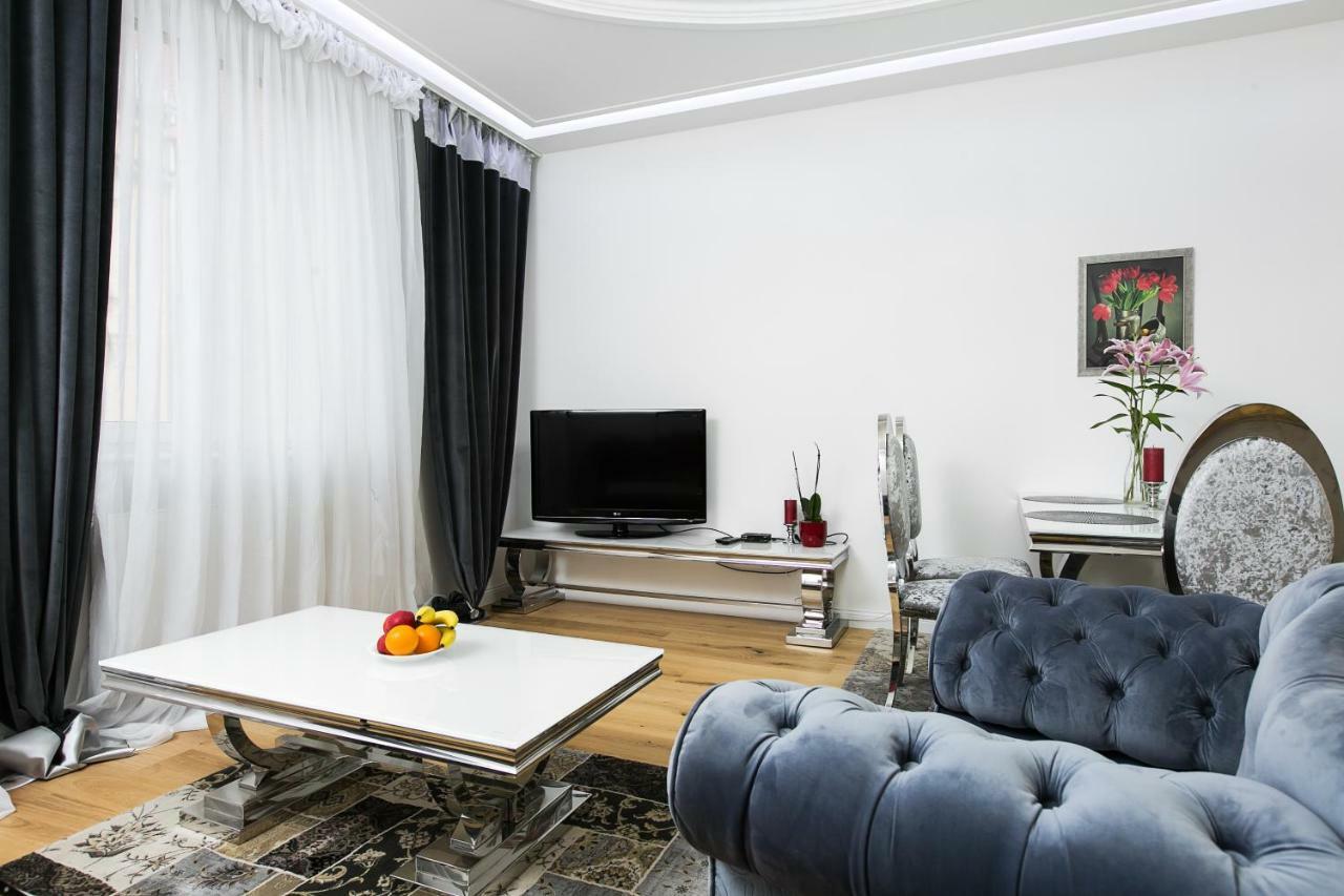 Old Town Cristal Apartment By Otium Krakow Ngoại thất bức ảnh
