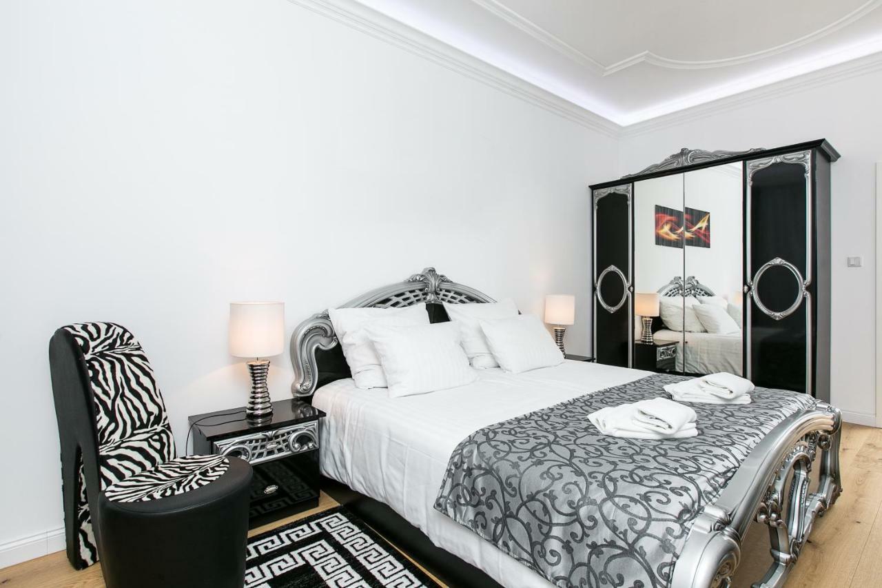 Old Town Cristal Apartment By Otium Krakow Ngoại thất bức ảnh