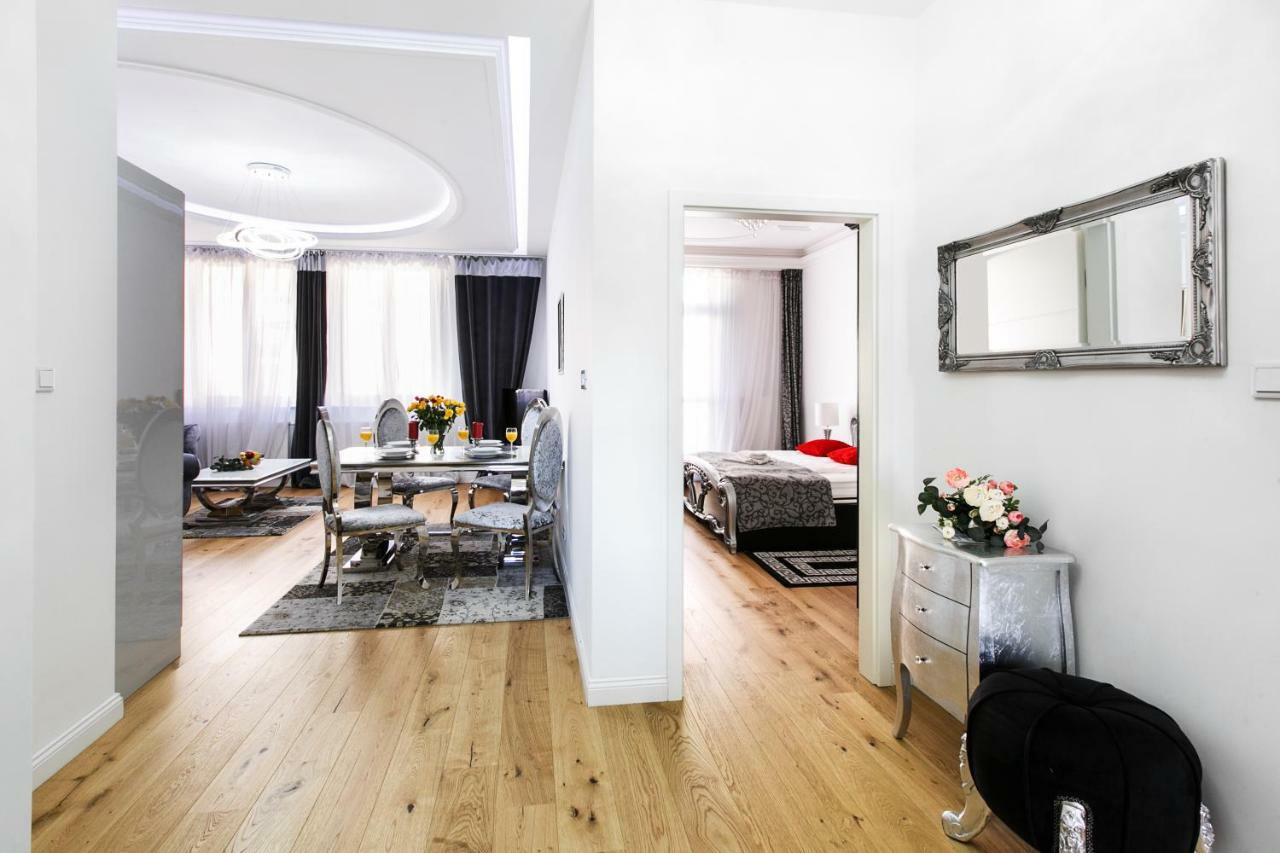 Old Town Cristal Apartment By Otium Krakow Ngoại thất bức ảnh